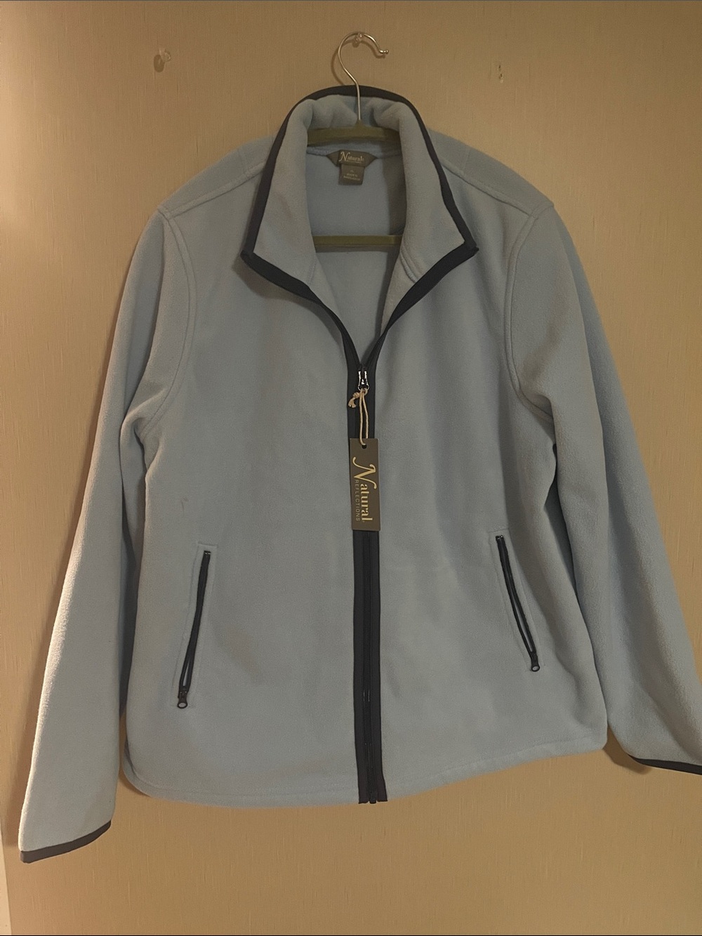 Natural reflections NWT Pale Blue Fleece Jacket with Navy Accents pockets zip up
